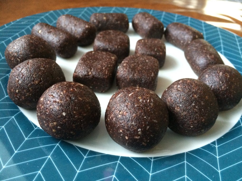 Choco Walnut Truffle Balls With Leftover Cake