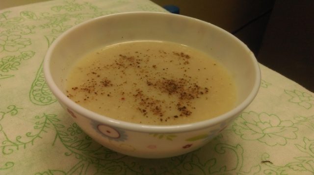 Cauliflower and almond soup