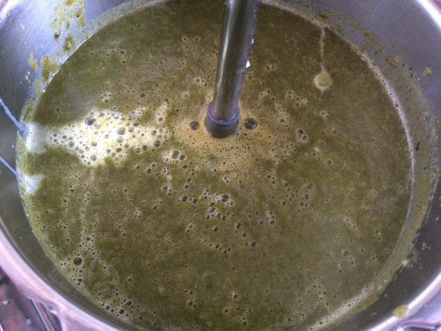 Spinach And Peas Soup