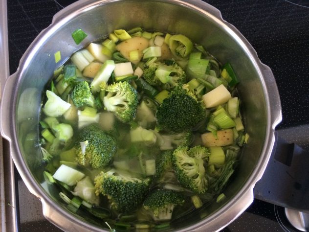 Broccoli Leek Potato Soup