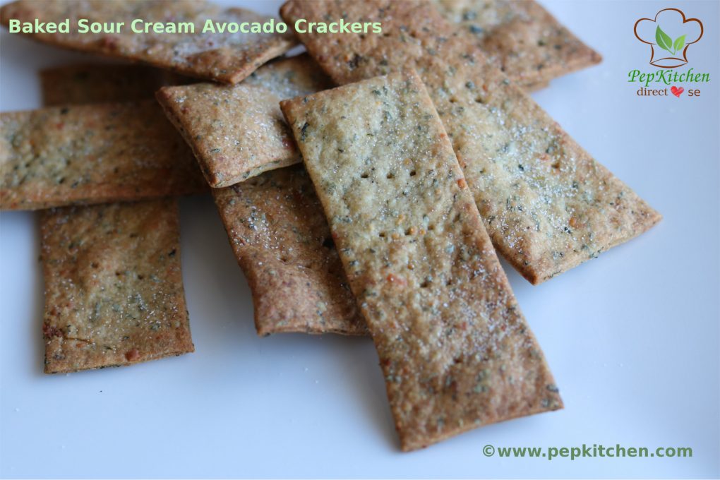 Baked Sour Cream Avocado Crackers