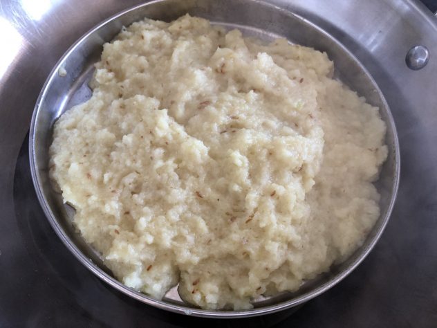 Rice Flour Khichu / Steamed Spiced Rice Flour