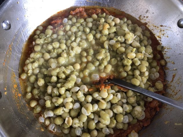 Sev Usal / Spiced Dried Peas Curry / Gujarat Street Food