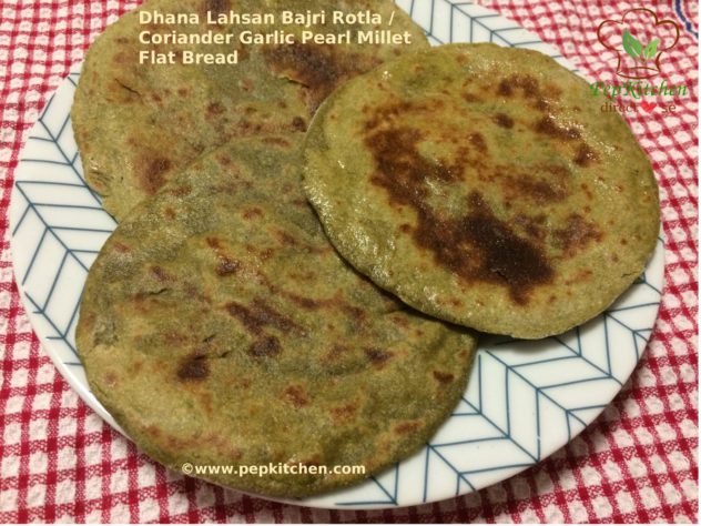 Dhana Lahsan Bajri Rotla / Coriander Garlic Pearl Millet Flat Bread