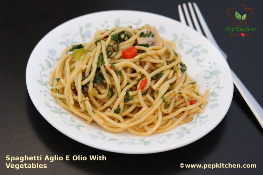 Spaghetti Aglio E Olio With Vegetables